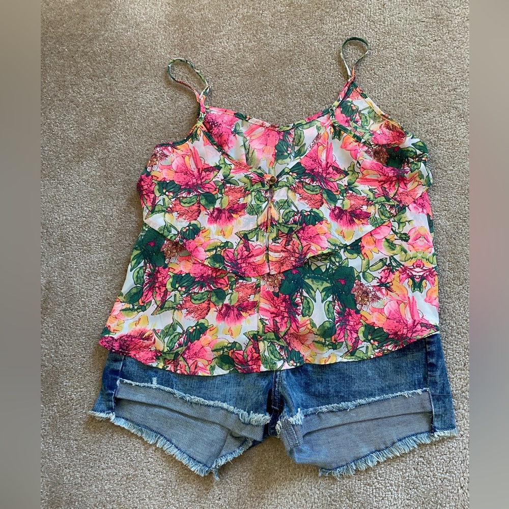 Astr woman’s crop top.